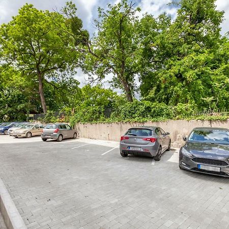 Terrace Apartments At City Park Budapest Extérieur photo