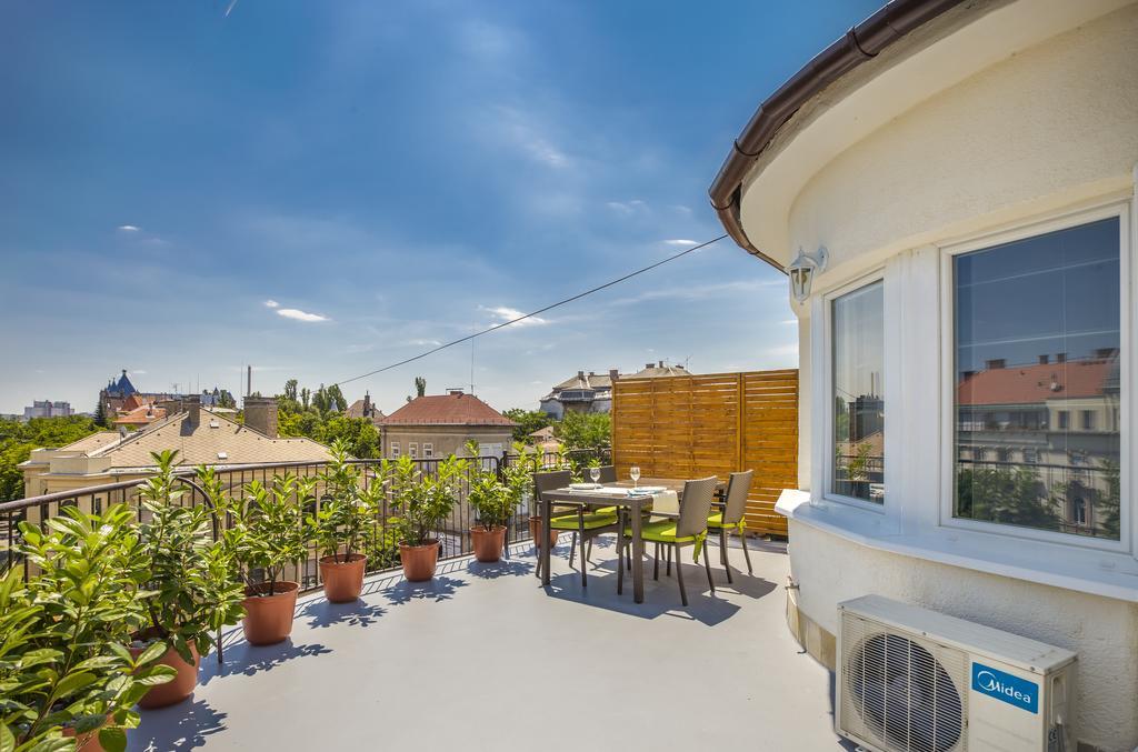 Terrace Apartments At City Park Budapest Extérieur photo